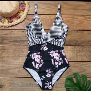 Women’s new one piece (XXL)